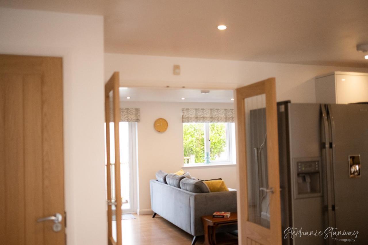 The Lookout, Modern Home From Home, Sleeps 5, With Private Parking & Outside Terrace St Ives エクステリア 写真