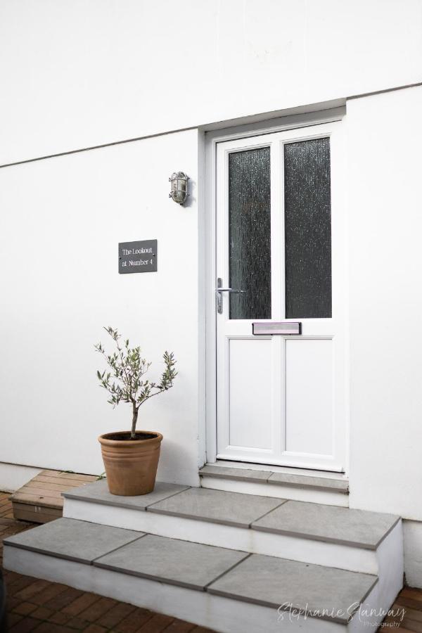 The Lookout, Modern Home From Home, Sleeps 5, With Private Parking & Outside Terrace St Ives エクステリア 写真