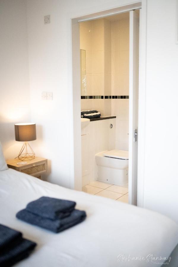 The Lookout, Modern Home From Home, Sleeps 5, With Private Parking & Outside Terrace St Ives エクステリア 写真