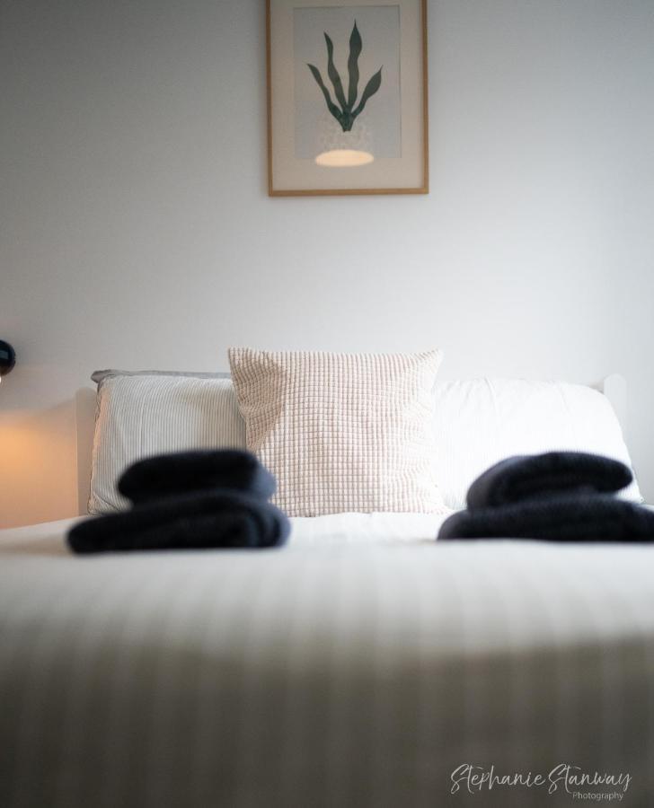 The Lookout, Modern Home From Home, Sleeps 5, With Private Parking & Outside Terrace St Ives エクステリア 写真