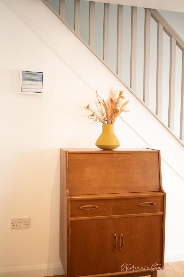 The Lookout, Modern Home From Home, Sleeps 5, With Private Parking & Outside Terrace St Ives エクステリア 写真